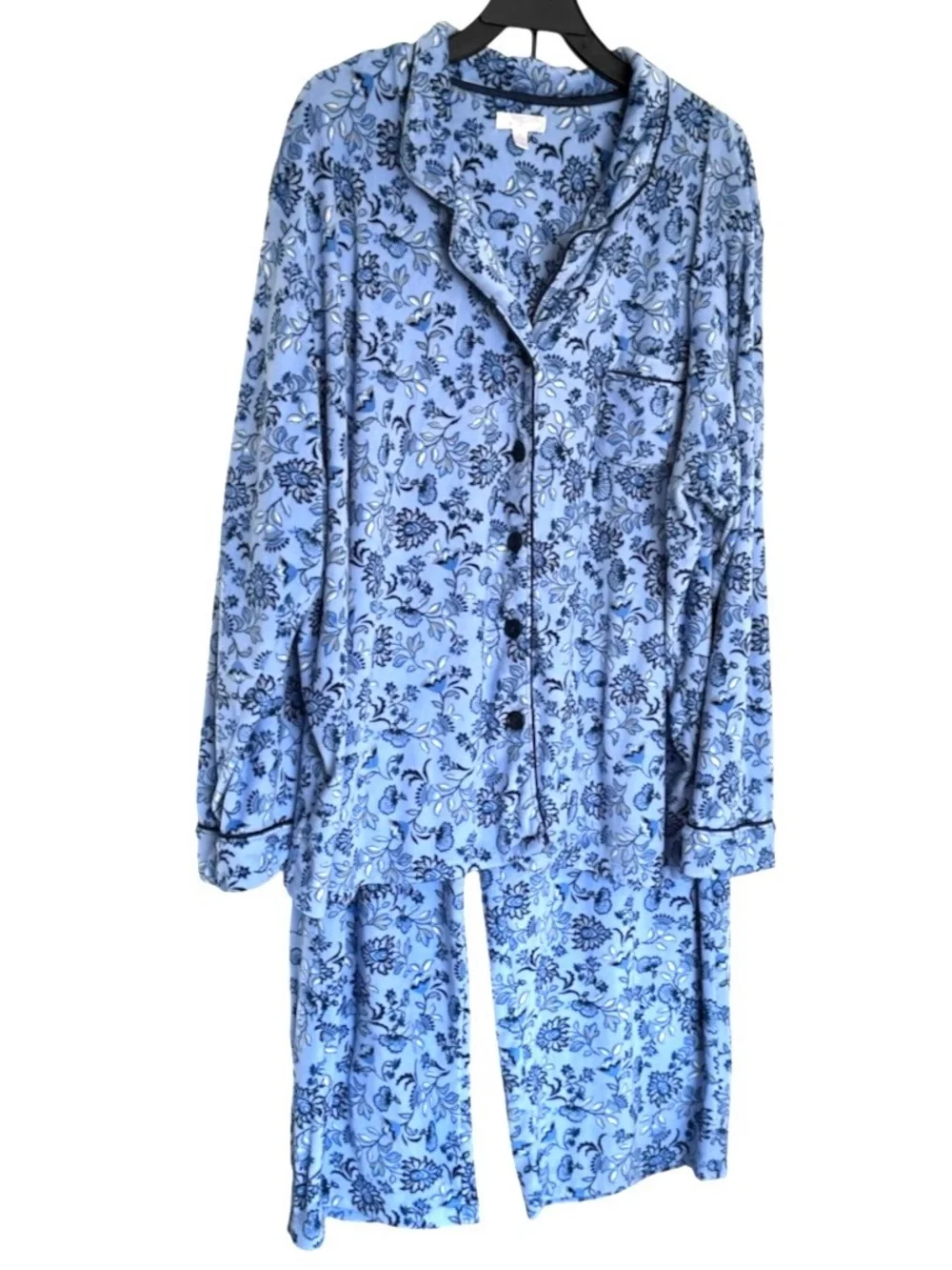 2PC Secret Treasures Plus Pajamas Women’s 3X Blue Floral Long Sleeve Shirt Pants
